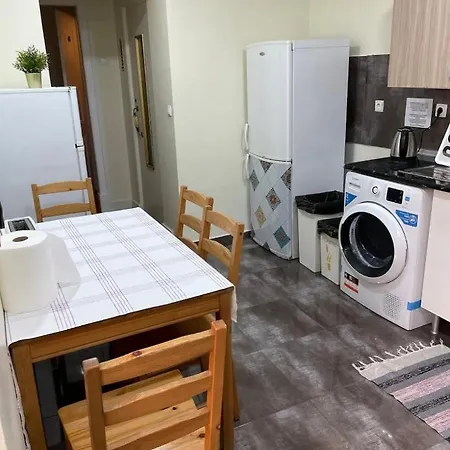 Quarto Iluminado Com Varanda 6 *