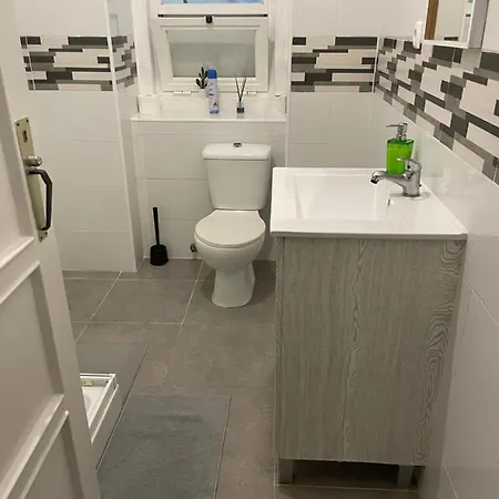 Проживание в семье Quarto Iluminado Com Varanda 6 *